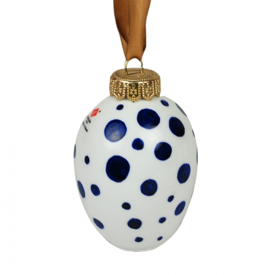 Easter egg hand-painted (blue dots decoration)